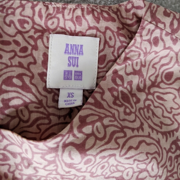 🆕 NWOT • Anna Sui x Uniqlo • Flowy top - Picture 3 of 6